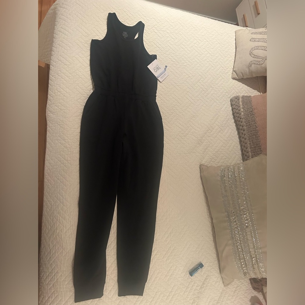 Athleta girls black jumpsuit. Size 8/10. NWT